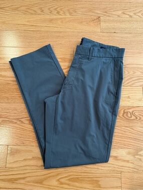 J Crew Thompson flex performance tapered gray pants 30x30
